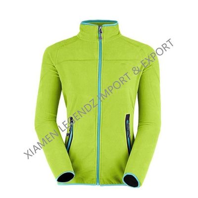 O revestimento polar do velo dos revestimentos respiráveis impermeáveis exteriores das mulheres mantém o desgaste exterior colorido morno
